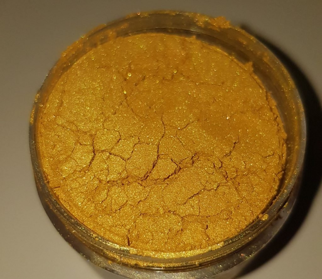 Gold Shining Lip Safe Fda Approved Vijay Impex